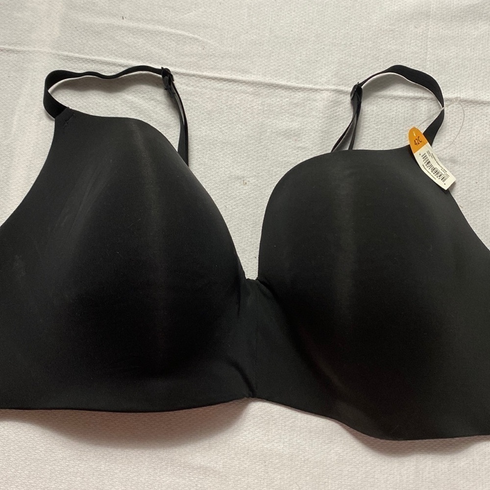 Secret Treasures Intimates size 42C (BC)